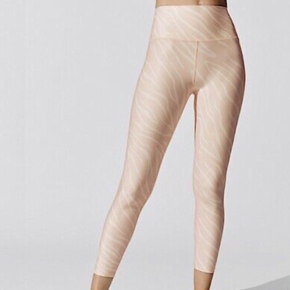 Carbon38 Longline Bra Tank Top & Printed High Rise 7/8 Legging Set (S&M) - Picture 4 of 13